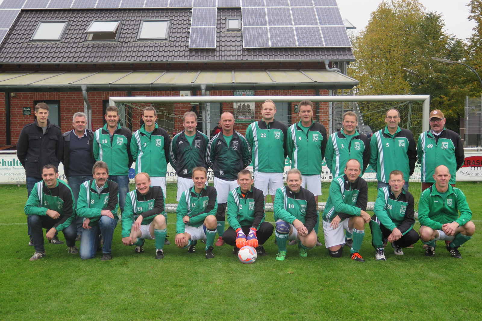 Die Mannschaft des SC Grün-Weiß Vardingholt wurde am Samstag, 24. Oktober 2015, Vizekeismeister bei der Altliga-Meisterschaftsrunde 2015.